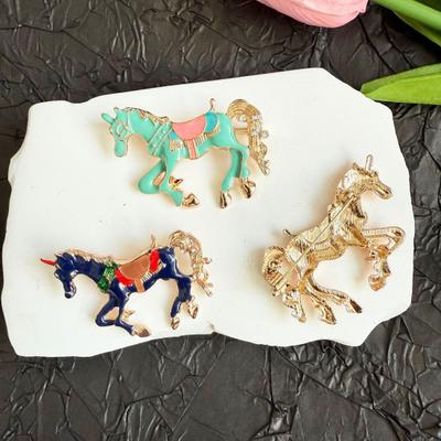 Horse Brooch Multi-Color Enamel Golden Edges Cartoon Design Year of Horse Pin Bags Scarves Accessories