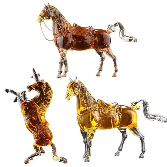 Karafka na Whiskey z Motywem Konia Ręcznie Robiona z Wysokoborosilikowego Szkła Dystrybutor Alkoholu Tematyka Dzikiego Zachodu Pudełko na Prezent z Alkoholem dla Mężczyzn Dzień Ojca Urodziny