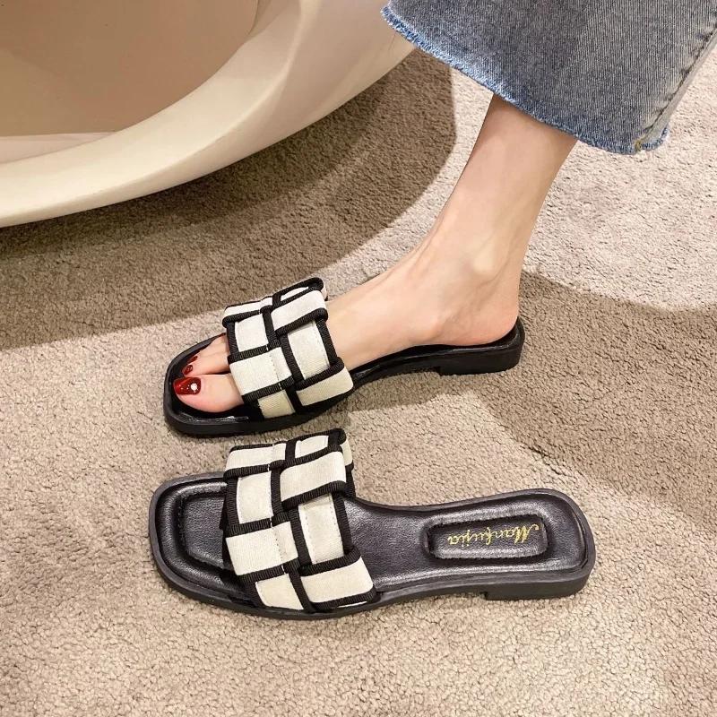 Summer 2024 New Flat Bottom Slippers for Women Fashion Square Toe Plaid Women Shoes Outdoor Casual Leisure Beach Shoes for Women
