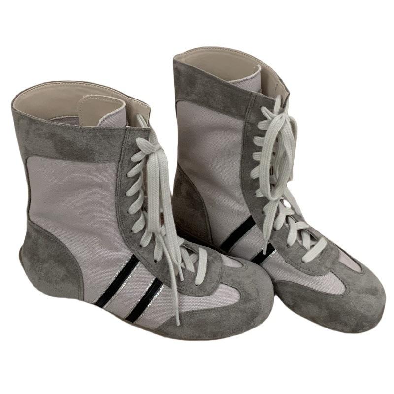 2025 retro boxing boots women's outdoor flat-bottomed medium tube Martin boots casual training shoes autumn handsome strap short boots