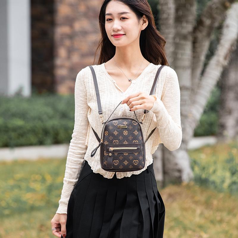 Autumn 2022 Women's Backpack: Printed Casual Shoulder Bag for Daily Use