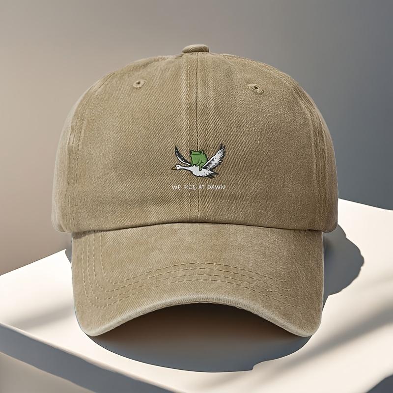 Vintage Baseball Cap Fun Frog And Goose Embroidery Pattern Adjustable Zipper Closure And Curved Brim  Unisex for Outdoor Trav