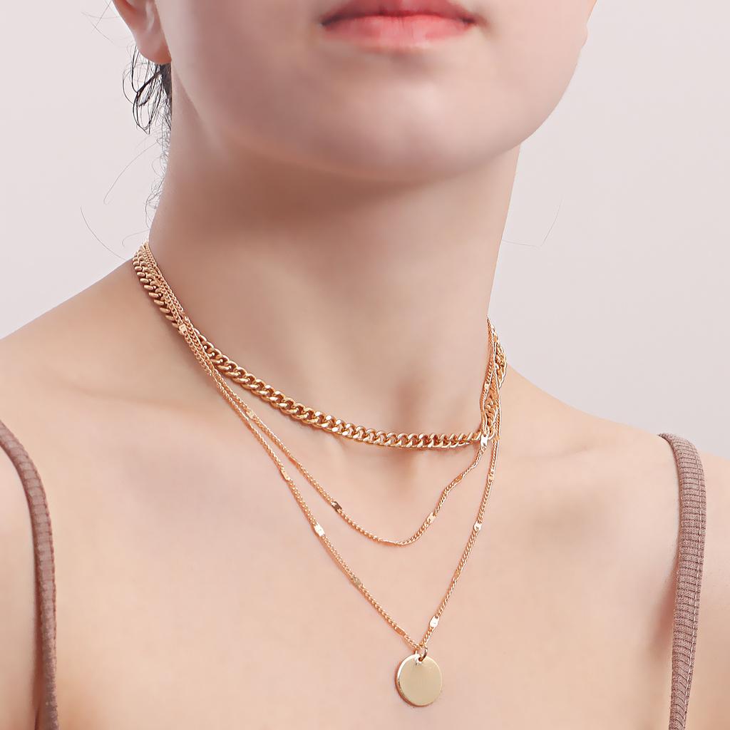 Europe, America, Punk Geometry Disc Pendant Necklace Female Niche Design Sense Light Luxury Choker Wholesale