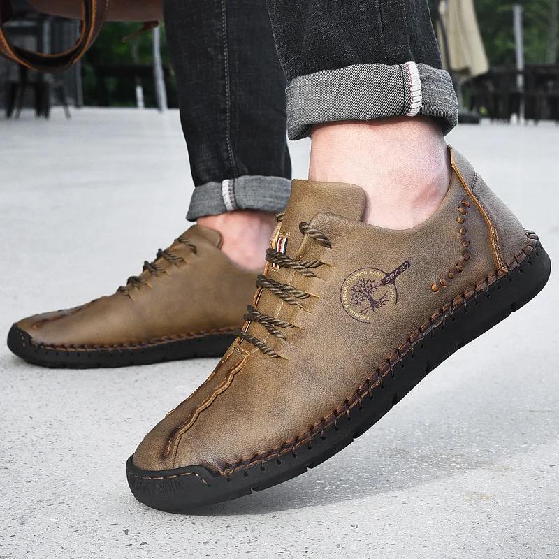 Sapatos Casuais de Couro Masculinos Artesanais Design Tênis Homem Sapatos de Couro Confortáveis Mocassins Venda Quente Sapatos de Condução
