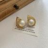 White Round Imitation Pearl Earrings for Women Golden Color Hollow Out Metal Side Stud Earrings Wedding Party Fashion Jewelry