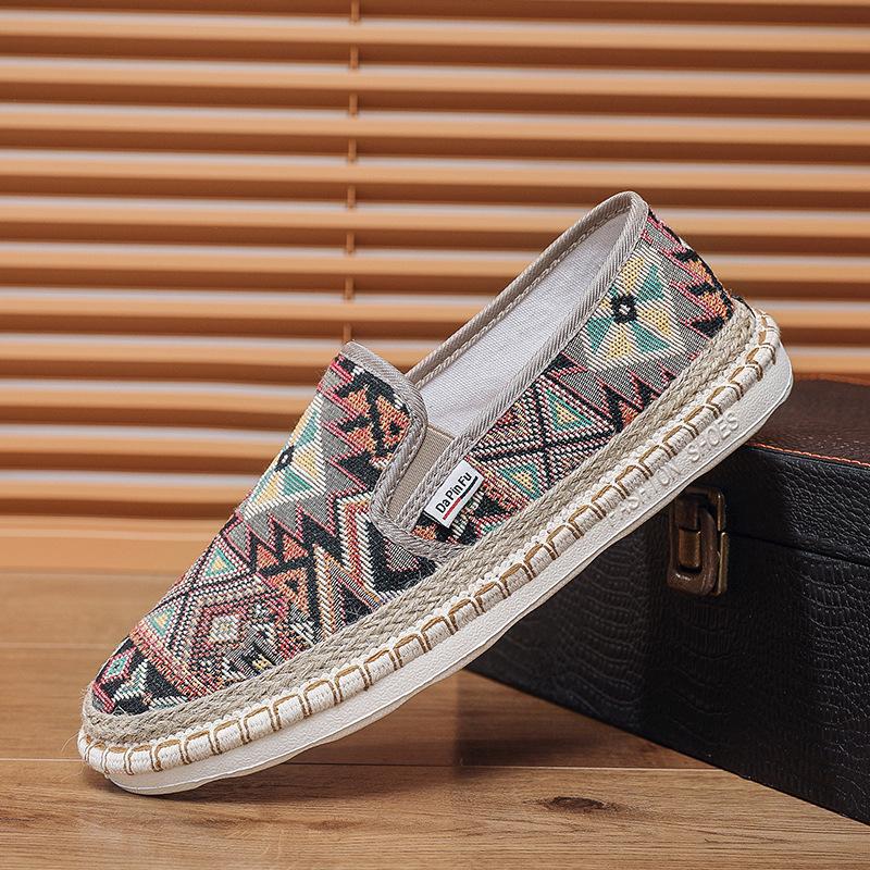 

One-pedal summer men s casual cloth shoes 2025 new old Beijing cloth shoes men s breathable fisherman shoes tide 44