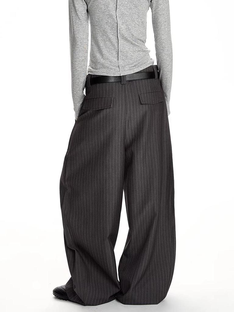 Unisex-Retro-Streifenhose mit geradem Bein und Drapierungsdesign