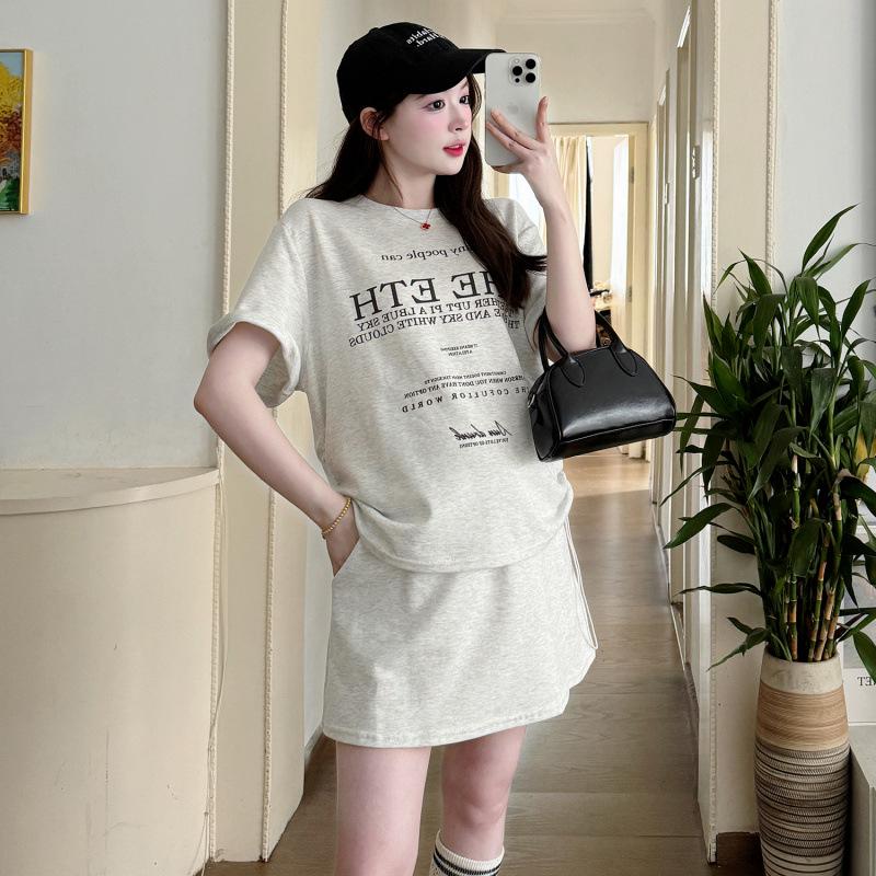 

2026 Summer Maternity Two-Piece Set: Short-Sleeve T-shirt & Skirt Pants 2XL