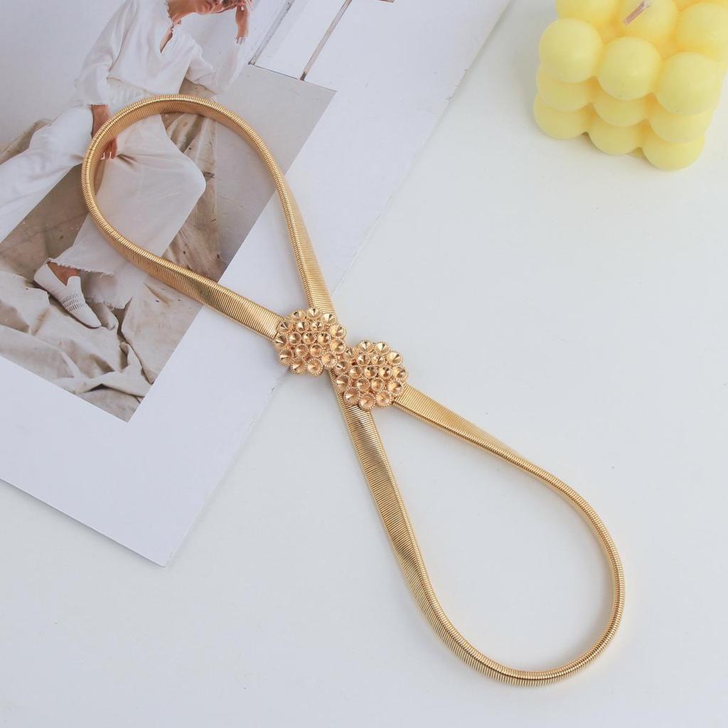 Damski Cienki Metalowy Elastyczny Pasek z Dekoracją Łańcuszka Biodrowego w Kształcie Kwiatu Róży - Idealny do Dopasowania do Spódnic i Sukienek
