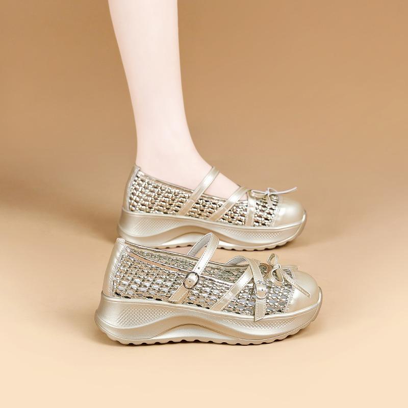 Woven hollow white shoes women's summer new Korean thick-soled muffin casual fashion versatile height-increasing shoes