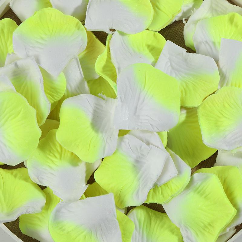 Non-Woven Artificial Rose Petals for Wedding Decorations and Hand-Thrown Arrangements