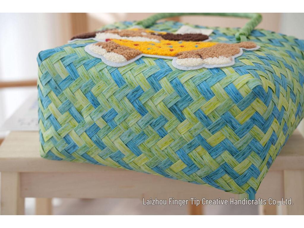 Handmade Dachshund Cartoon Rattan Tote: Woven Vegetable Basket for Work & Commute