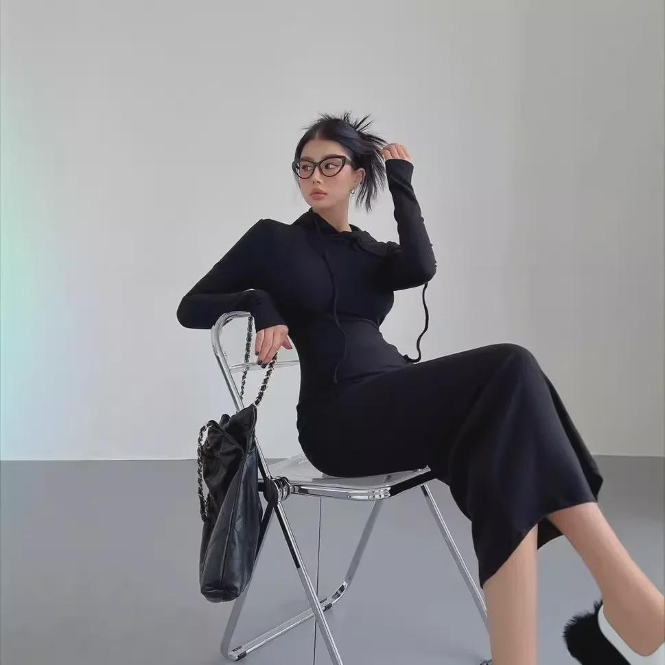 Autumn/Winter Hooded Sweater Dress – Sexy Knee-Length, Long-Sleeved, Hip-Wrapped Design
