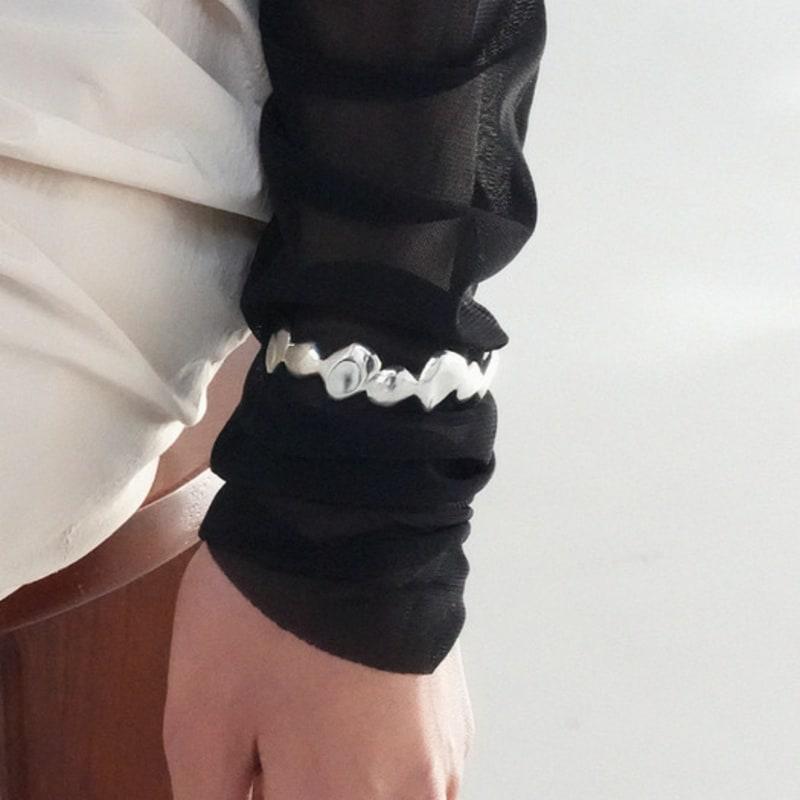 REINDEER GROTTO BRACELET 01