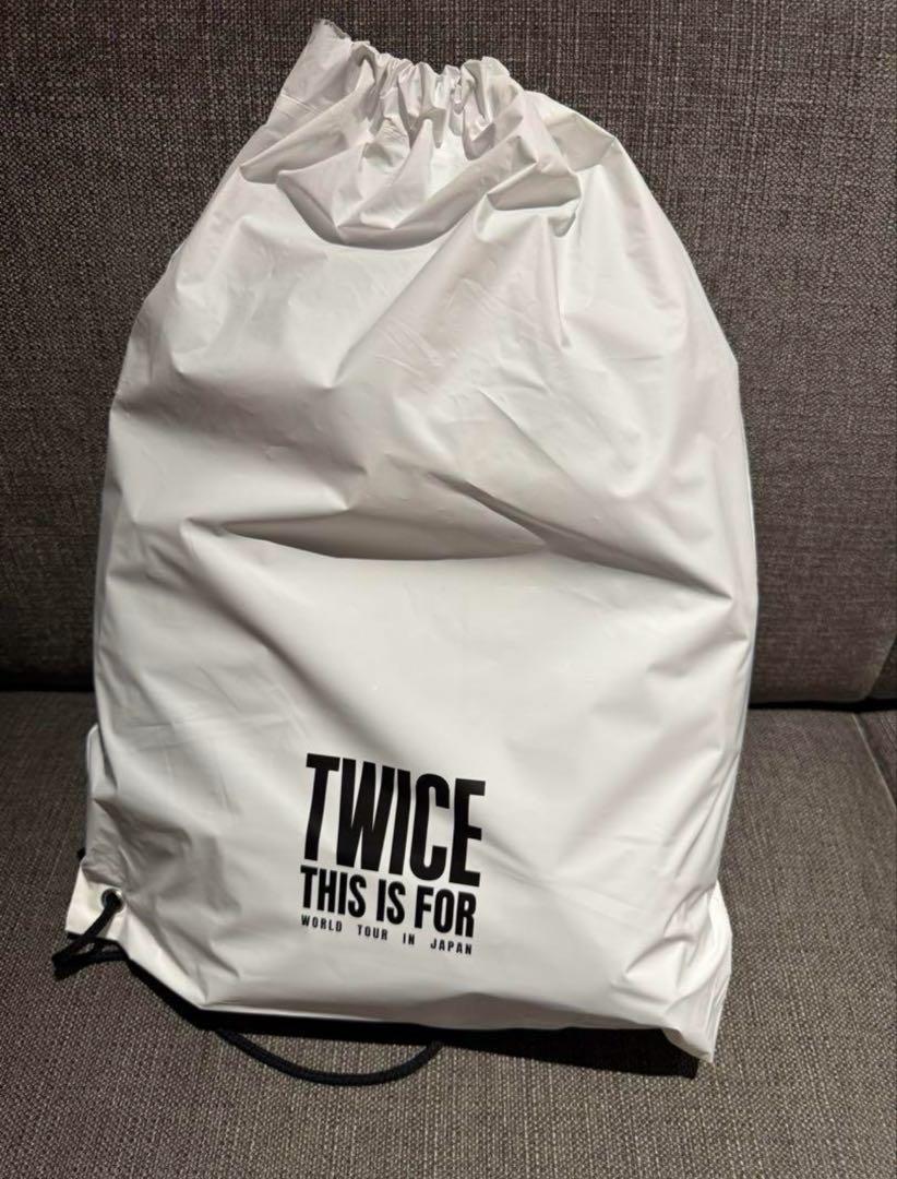 

[Б/У] TWICE ЭТО ДЛЯ Осаки Бонусный апгрейд