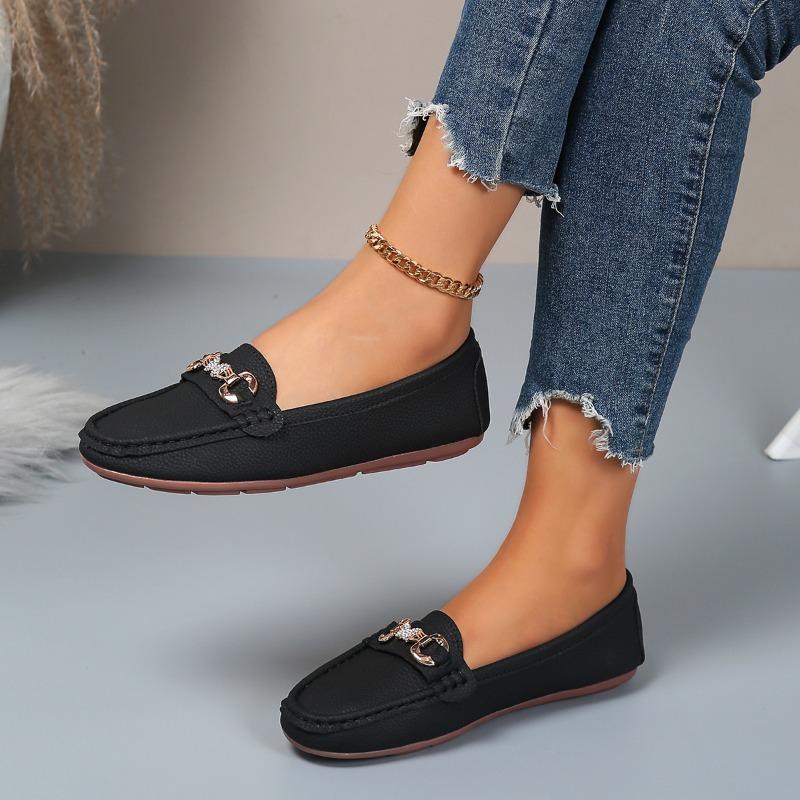 New Round Toe Shallow Opening Rhinestone Chain Flat Casual Shoes for Women in Large Size