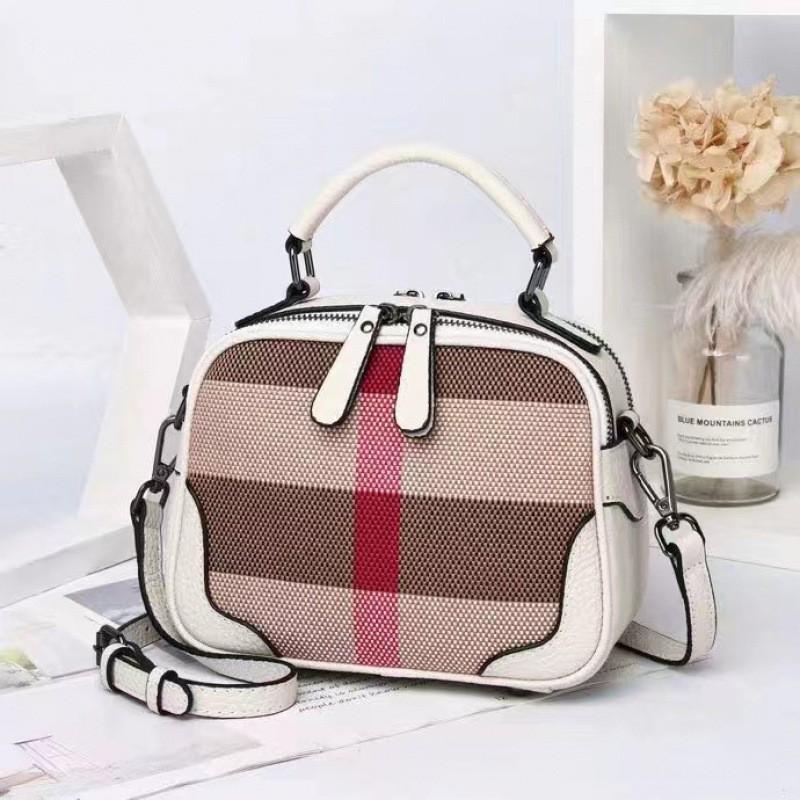 

Fashionable High-end Small Square Bag Women s Light Luxury Cowhide Plaid Cross-body Mother s Style Atmosphere 21x11x17 белый