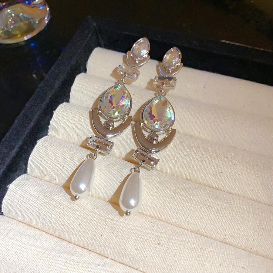 

Серьги-подвески из жемчуга в виде бриллиантовой капли воды, модные темпераментные высококлассные серьги, нишевые серьги в стиле легкой роскоши, простые серьги для женщин