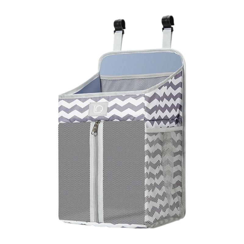 Noční stolky pro miminka Vícekomorové organizéry Se zapínací přihrádkou na pleny Omyvatelná oxfordská tkanina Závěsné řešení pro ukládání