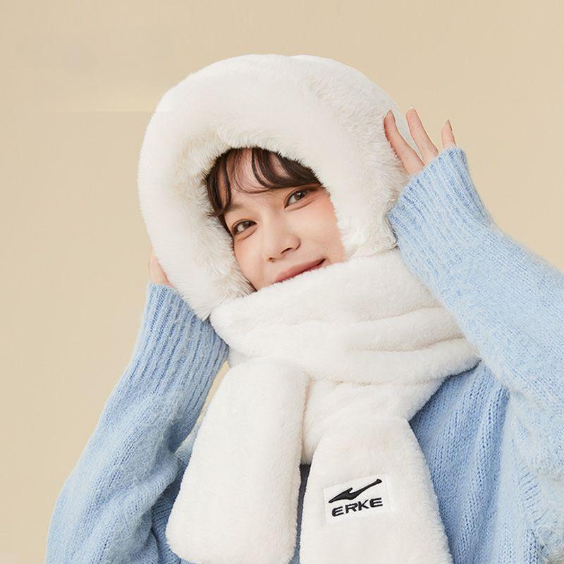 

Зимняя плюшевая шапка Троицы белый