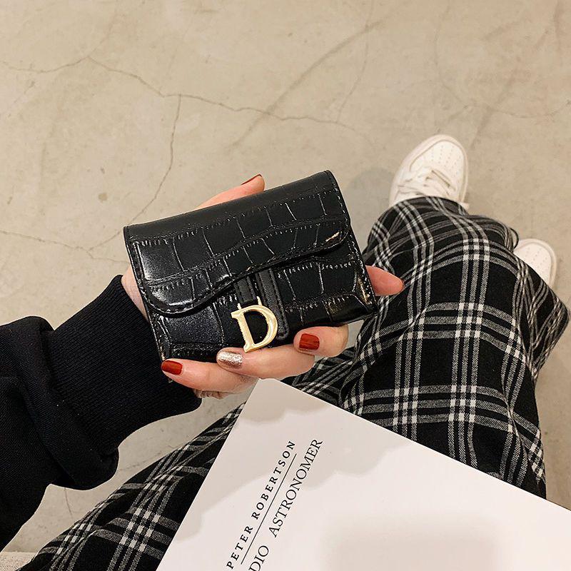 

Классический держатель для карт-аккордеон на кнопке с принтом крокодила - Мерч аниме высокого класса, Компактный чехол для карт