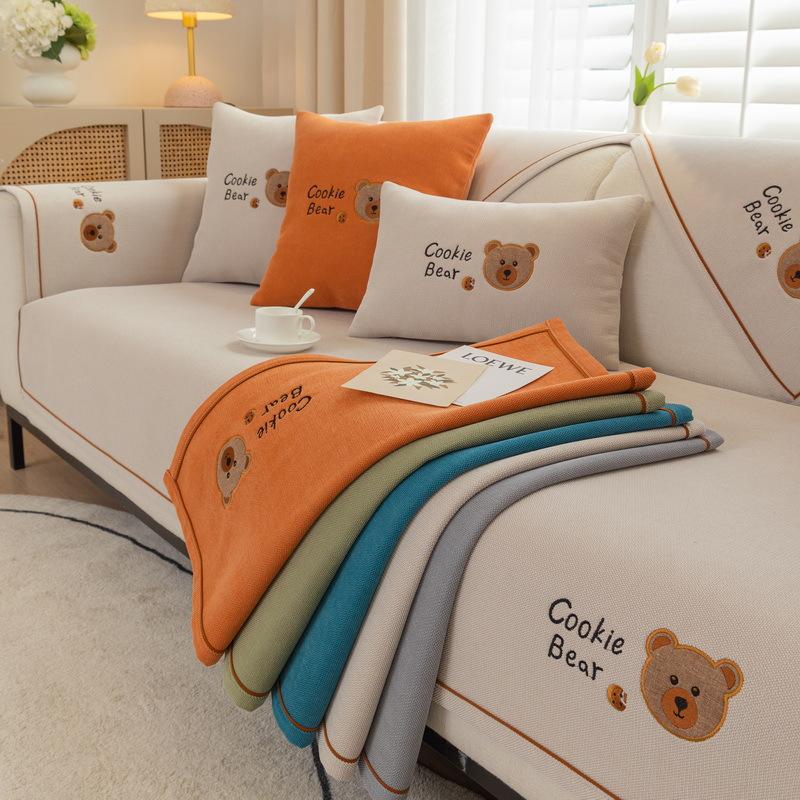 Cartoon Embroidered Sofa Cushion, Universal In All Seasons, Non-Slip Snow Neil Cover Cloth Towel, Simple Modern Sofa Cover, Seat Cushion