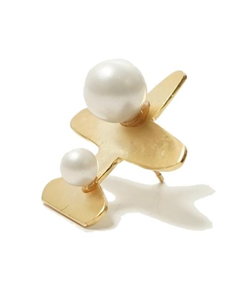 Bonbeau Mini Airplane Pearl Earrings