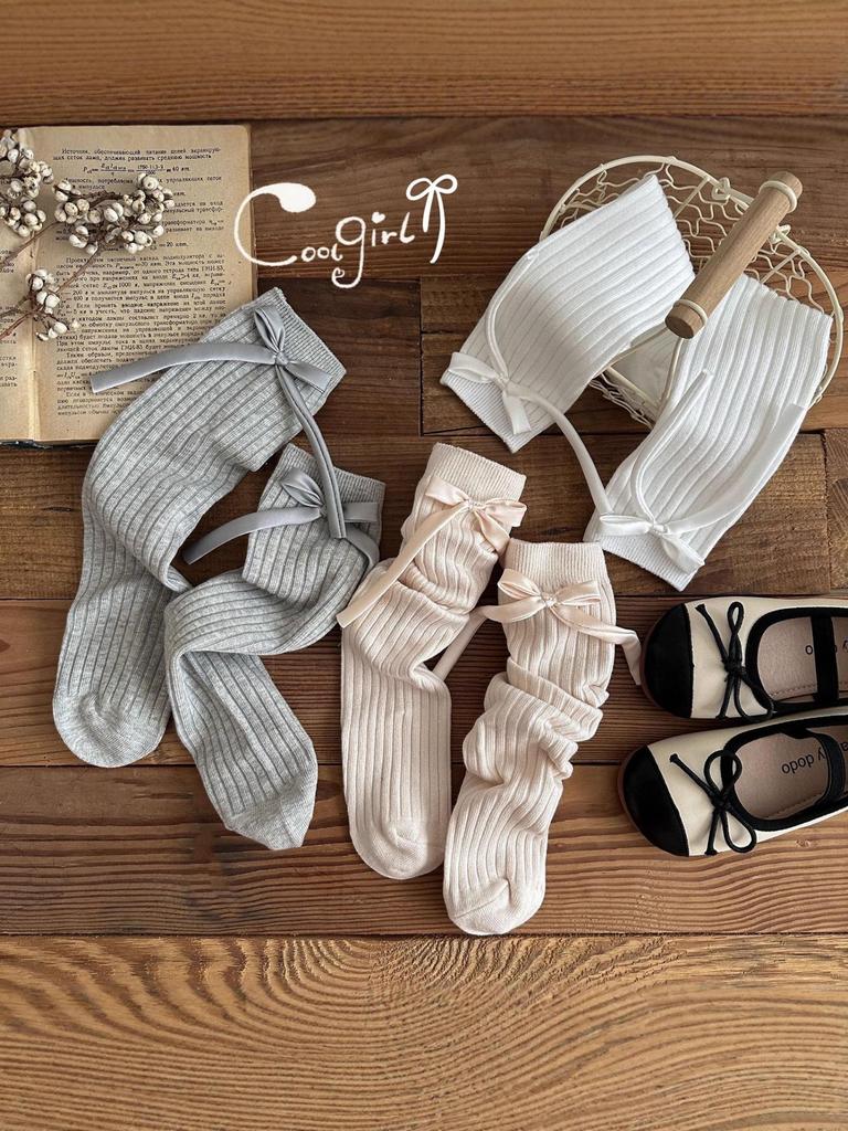 New Sweet Princess Mid-Calf Socks for Girls - Solid Color Bow Style for Autumn and Winter