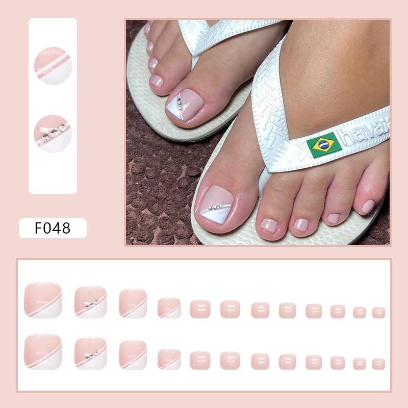 Chic French Diamond Flash Toenail Art: Sweet & Cool Fake Nails for Feet