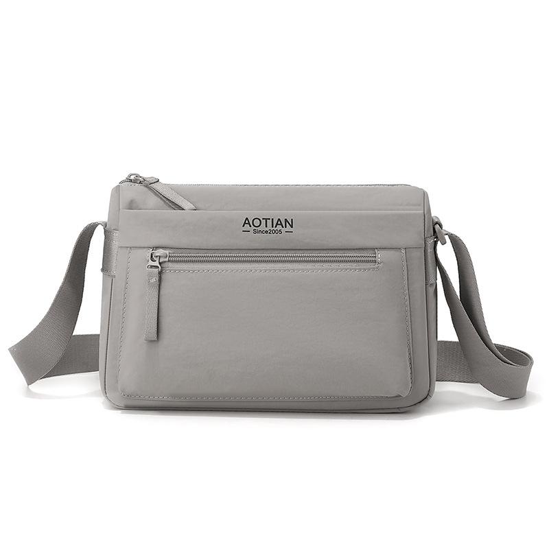 Men's Shoulder Bag Travel Commuter Outdoor Sports Waterproof Messenger Bag Tooling Crossbody Bag