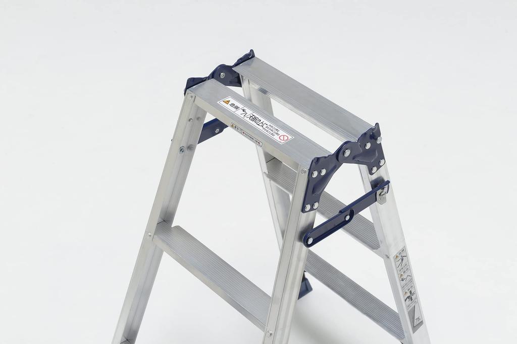 Pika Corporation MCX-60 Ladder/Stepladder