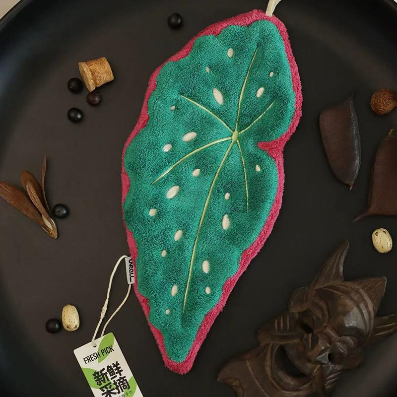 Decorative Leaf Hand Towel Tropical Plants Kitchen Towel Super Absorbent Handkerchief Quick-Dry Bathroom Towel with Hanging Loop