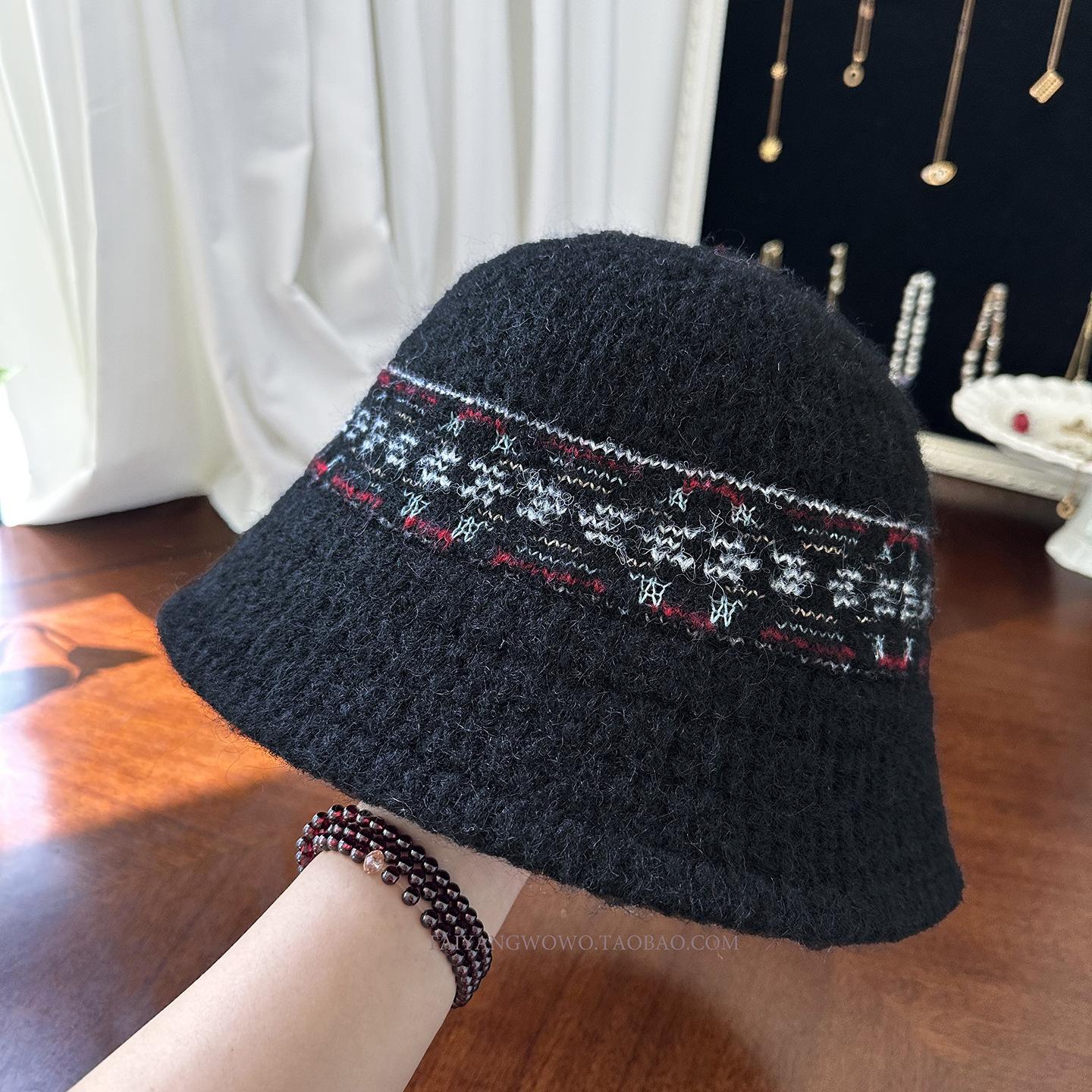 

Вязаная шапка-рыбачка для женщин на осень и зиму, универсальная, подчеркивающая лицо, маленькая шерстяная шапка, защита ушей, защита от холода, теплая панама, бежевая (56-58cm)