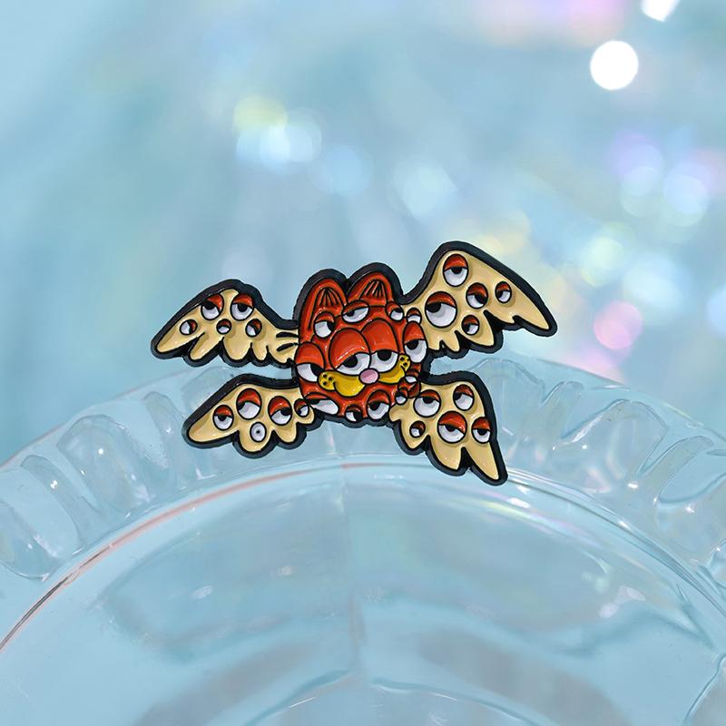 Cat Seraph Enamel Pins Custom Animal Brooches Lapel Badges Funny Creative Cartoon Angel Jewelry Gift for Friends