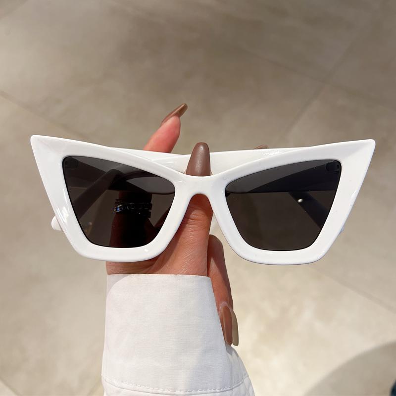 Oversized Cat Eye Women Sunglasses  Fashion Vintage Gradient Shades Eyewear Luxury Brand Designer UV400 Sun Glasses