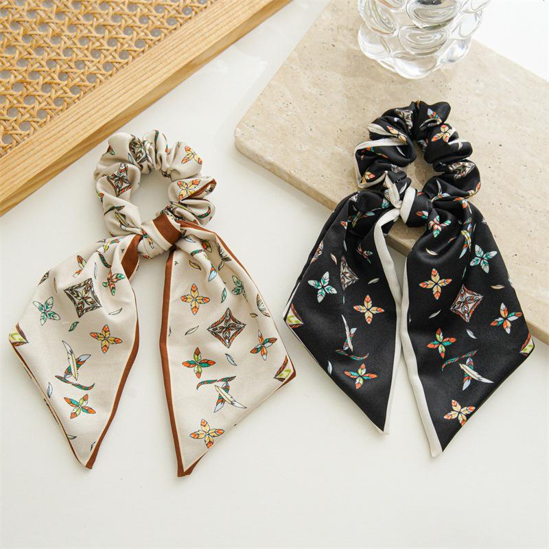 Printed Hairband for Braiding Hair, Hair Tie At The Back of The Head, Ponytail At The Top, Large Intestine-shaped Hair Ring with A Bow Accessory