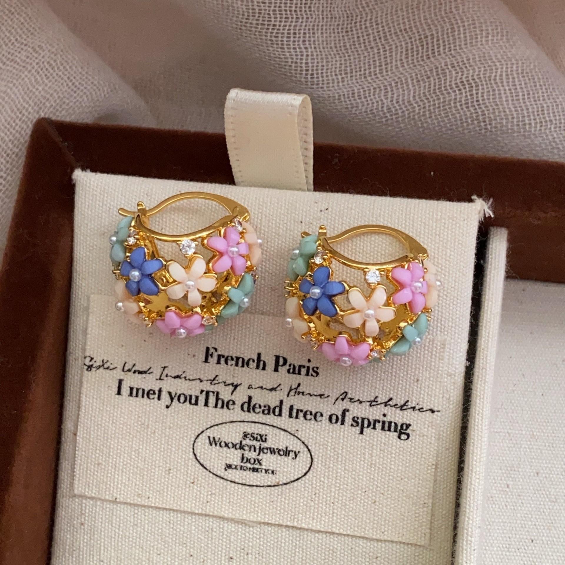 French Romantic Millet Bead Earrings, Fashionable Atmosphere, Antique Earrings, Temperament, Advanced Sense, Light Luxury, Niche Design Earrings