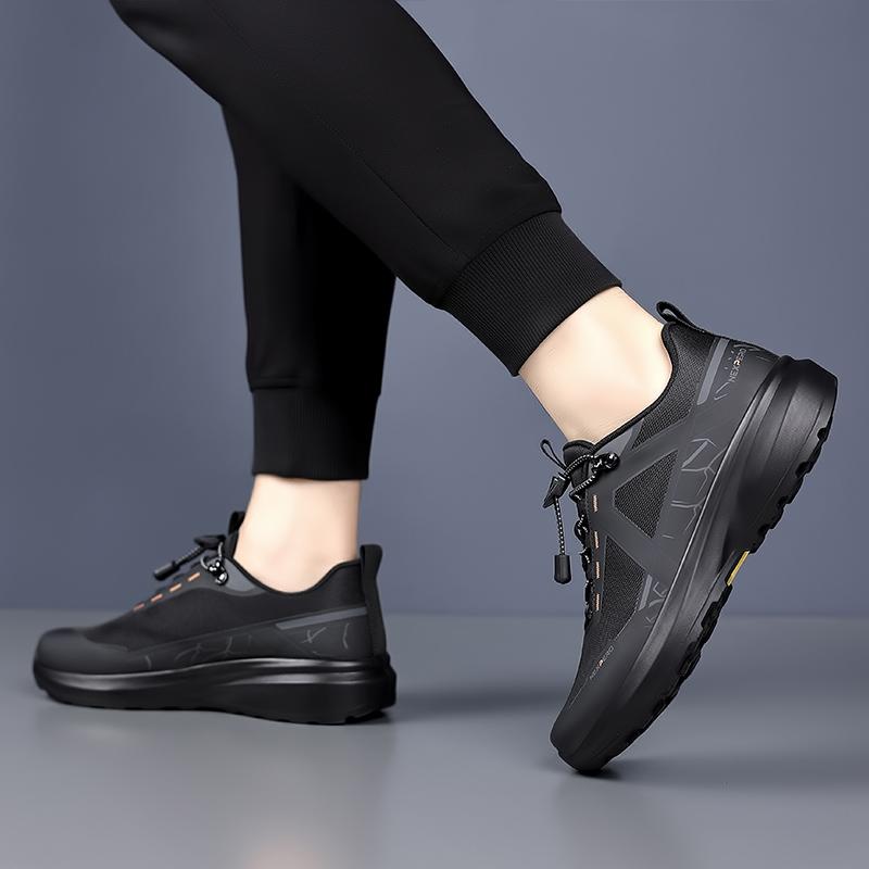 Fashion 2025 New Handmade Mens Slip on Shoes Luxury Brand Mens Sneakers Wear-resistant Travel Walking Shoes Antiskid Male Outdoor Shoes
