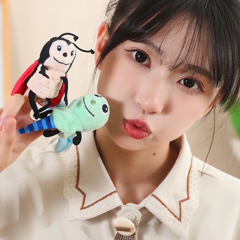 9CM Finger Doll Children's Toy 6 Insect Series Animals Butterfly Ant Bee Finger Doll Family Story Role Playing Finger Toys