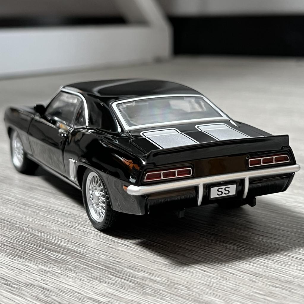 1:32 Chevrolet Camaro SS 350 1969 Super Classic Sports Car Alloy Diecast Model Car Children's Toy Cars Collectibles Hobby Gifts