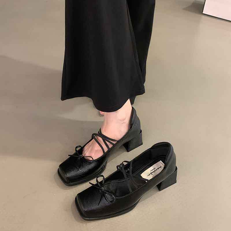 

2025 new French square head ballet single shoes small leather shoes bow light mouth retro thick heel horse 35