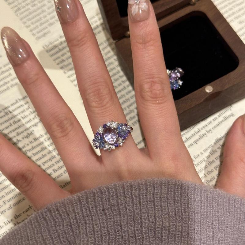 Leichter Luxus Premium Retro Monet Glyzinie Amethyst mit Diamanten eingelegt Halskette Ring Ohrstecker Exquisites Extravagantes Set