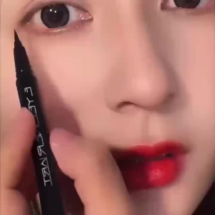 Quick-dry Eyeliner Pen Makeup Long Lasting Smooth Eye Liner Waterproof Anti Smudge Liquid Eyeliner Pen Eyes Cosmetics