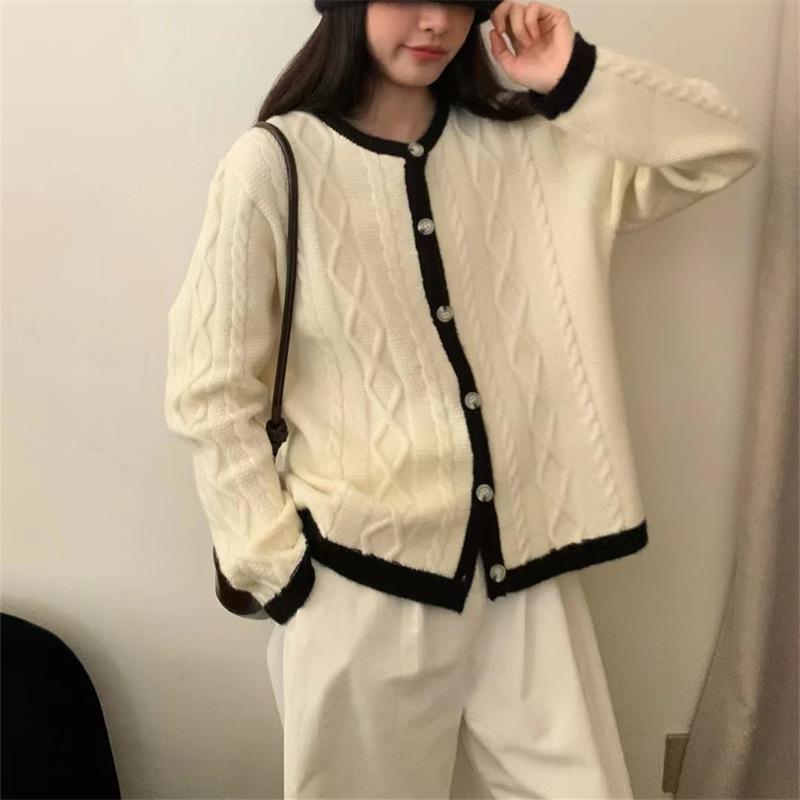 

Настоящий французский вязаный кардиган с длинными рукавами контрастного цвета для осени и зимы, новый дизайн Xiaoxiangfeng, свитер с закруткой, женская одежда one size fits all