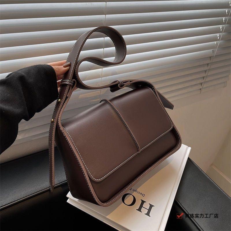 This year's popular small bag women's niche new fashion soft leather shoulder bag Internet celebrity popular small square bag