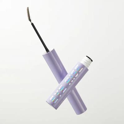 Make-up na oči – Tužky a gely na obočí