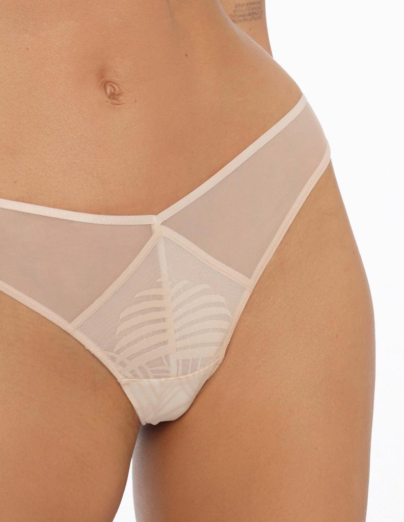 Nacre Thong
