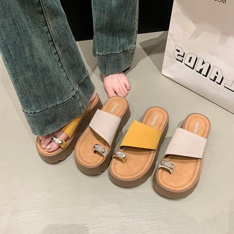 

Women s toes are light and not tired, and slippers are versatile women s non-slip slippers. Summer outer wear 2025 new home thick bottom 40 бежевий
