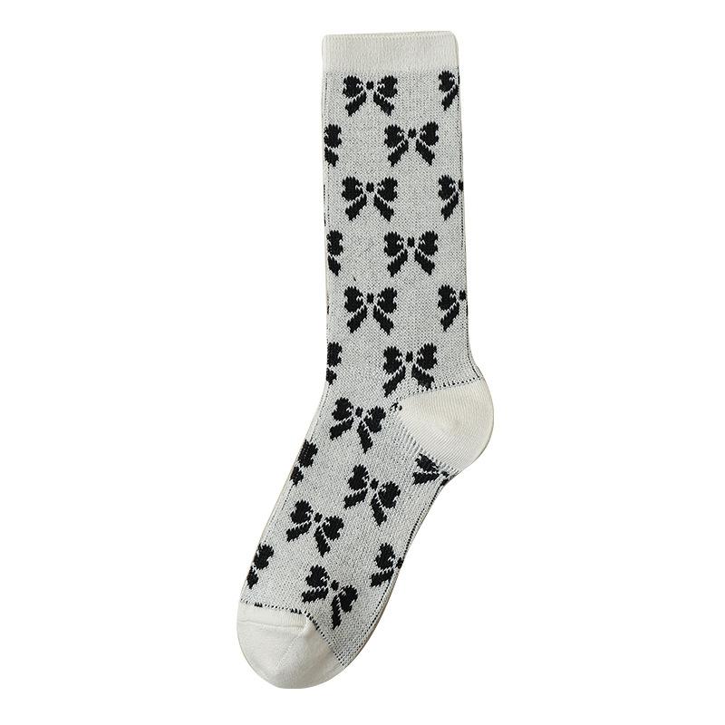 Retrofarbene High-Top-Socken für Damen im Herbst und Winter und Mid-Top-Socken aus gekämmter Baumwolle für Damen im Frühling und Herbst