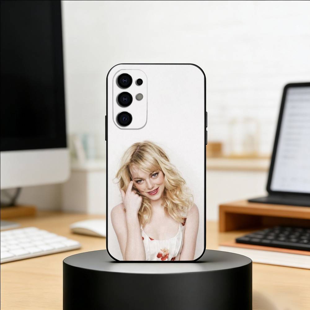Emma Stone Phone Case For Samsung S25,S24,S21,S22,S23,S30,Ultra,S20,Plus,Fe,Soft Silicone Black Cover
